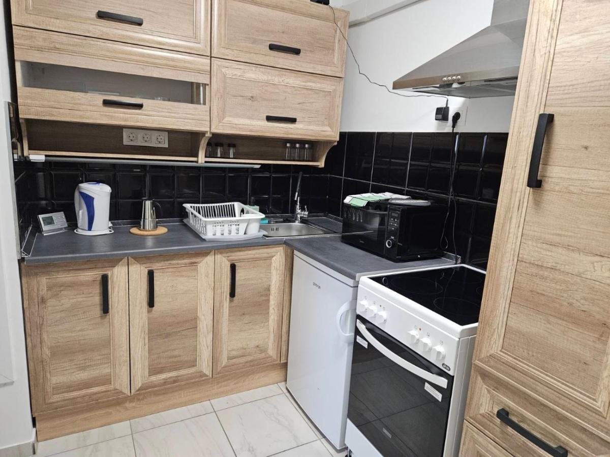 Holiness Apartmanok Szeged Eksteriør bilde