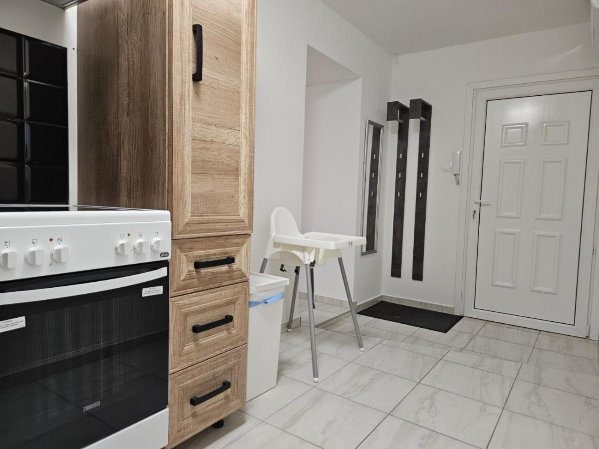 Holiness Apartmanok Szeged Eksteriør bilde